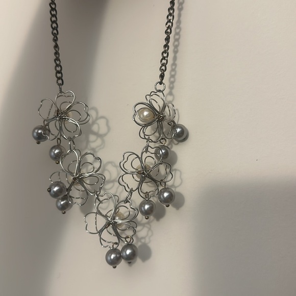 Designed Necklace - Picture 4 of 5